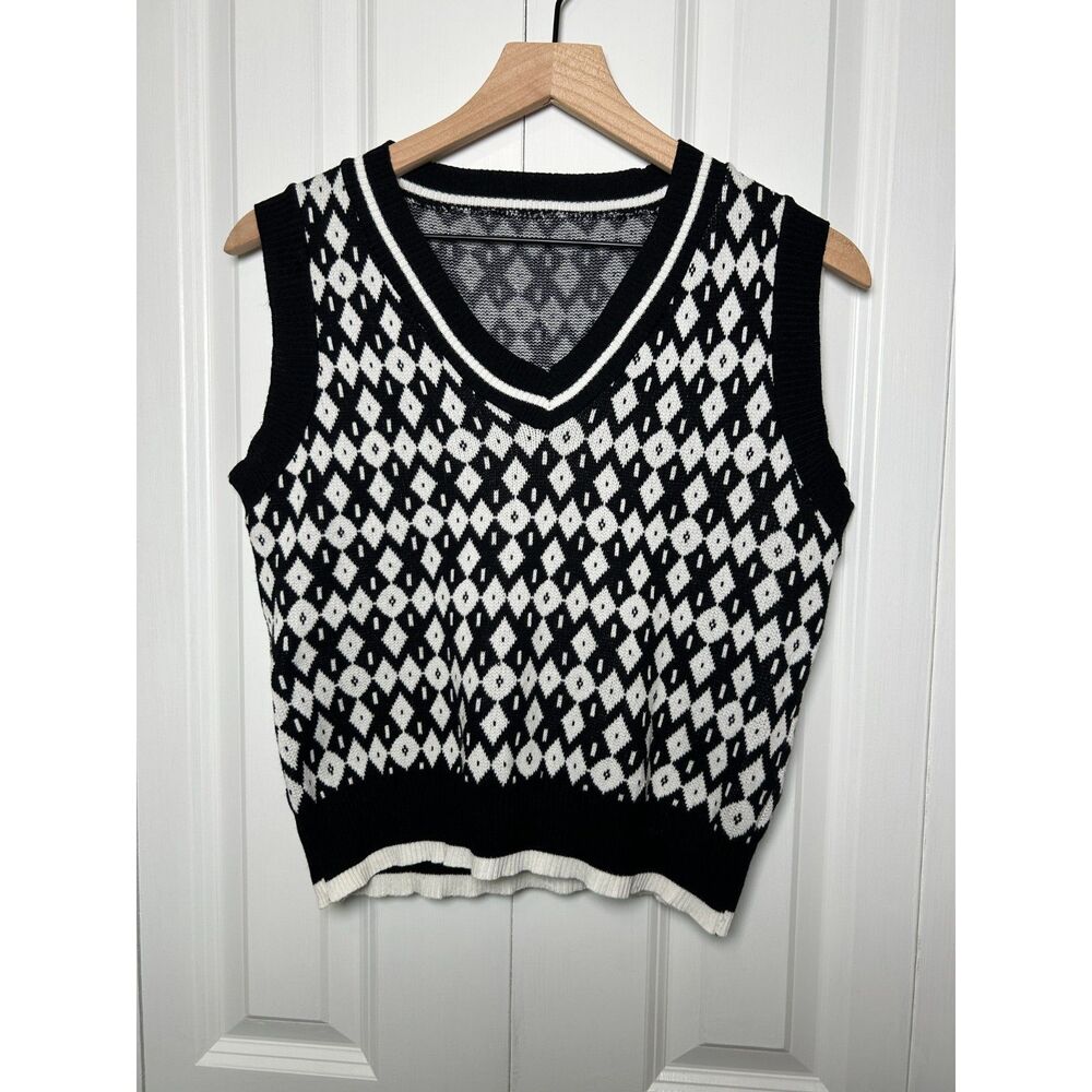 Black and White Geometric Diamond Knit Sweater Vest V-Neck